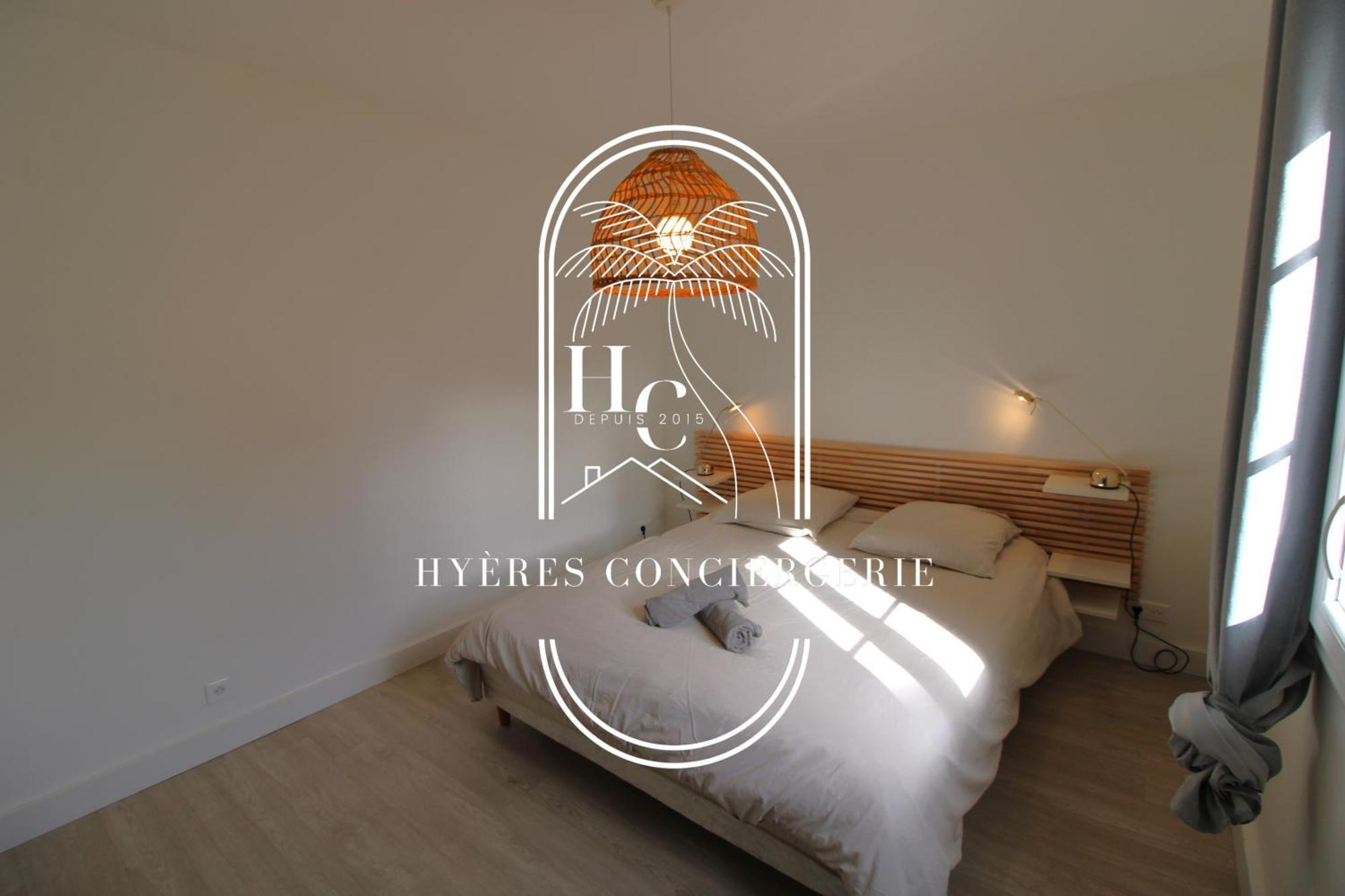 Duplex Au Coeur Du Port D'Hyeres- Plages Parking By Hc Eksteriør bilde
