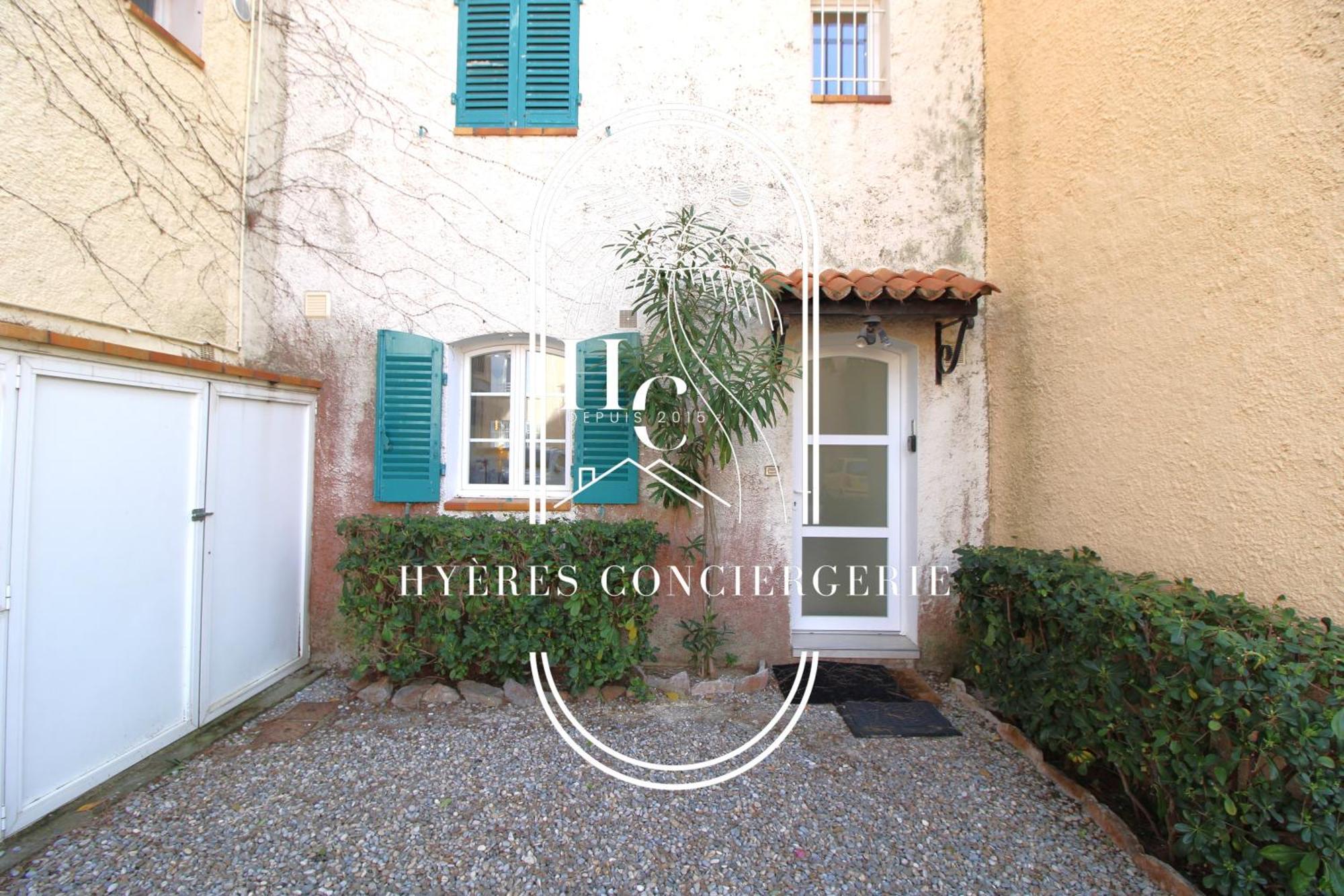 Duplex Au Coeur Du Port D'Hyeres- Plages Parking By Hc Eksteriør bilde